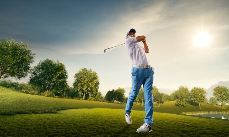 how to swing a golf club correctly